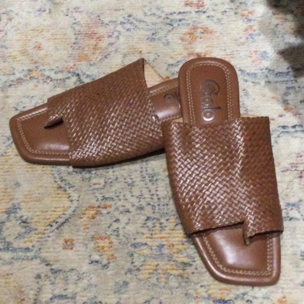 Barely worn, Colo woven sandals